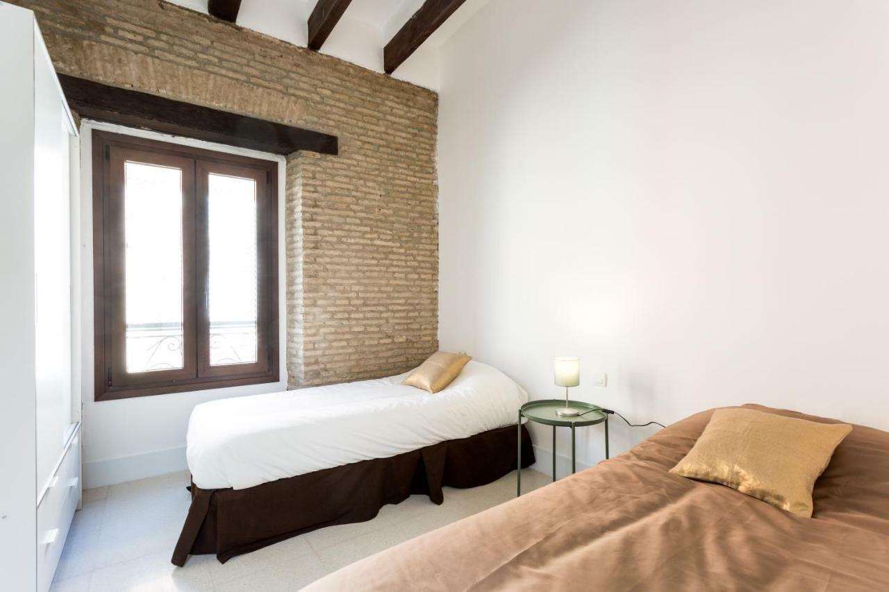 Almazen Apartamentos, Arrayan 23 Sevilla Eksteriør bilde